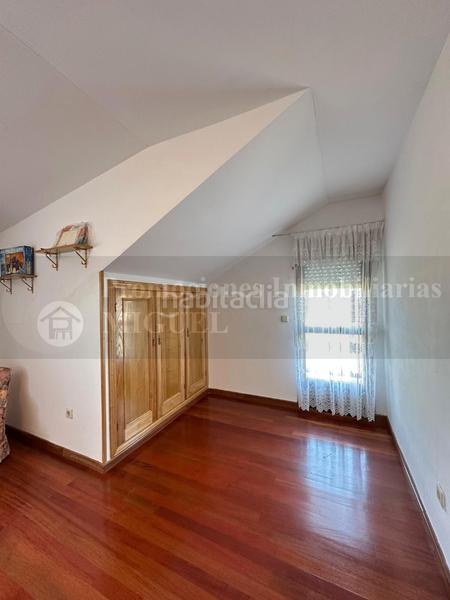 Foto 2254b342-83f9-4df2-ad81-569961e2ed6b. Chalet cómoda casa al lado en Verín