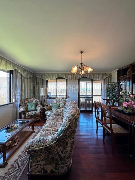 Foto b85290b8-3c2b-4887-bc23-3a7740a4c350. Chalet cómoda casa al lado en Verín