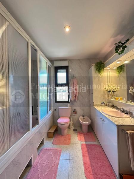 Foto c329969e-d38a-48e0-af76-e72bc78006ea. Chalet cómoda casa al lado en Verín