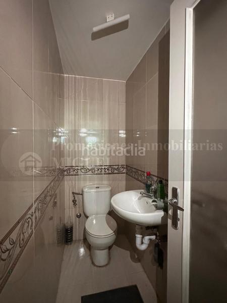 Foto 8d19f706-a887-42dc-b064-c6bef9ccb925. Local comercial a Verín
