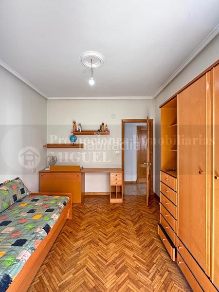 Foto 5e121279-16f9-4cc9-bd9e-45f5f200b3a0. Piso  céntrico con gran potencial en Verín