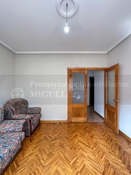 Foto 6ec2abe6-e1d1-420e-a58e-da090b3bb935. Piso  céntrico con gran potencial en Verín