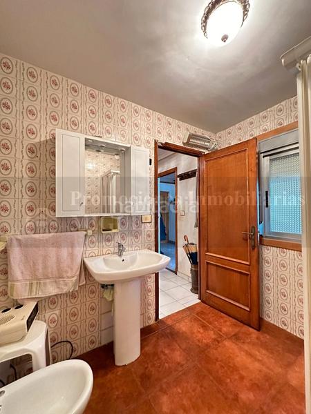 Foto 93bc24fd-e0cb-4f00-aa6f-38044933ab17. Casa  con mucho servicio en ayuntamiento en Oímbra