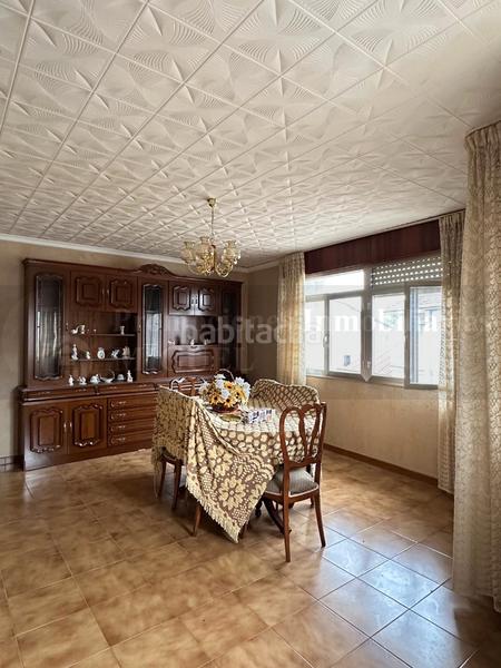 Foto 34ad73a5-a82d-4d80-bc20-4b2992208f18. Edifici a Verín