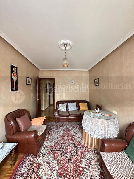 Foto 52a4ae0c-5983-47bd-afaa-1ad71a5da396. Edifici a Verín