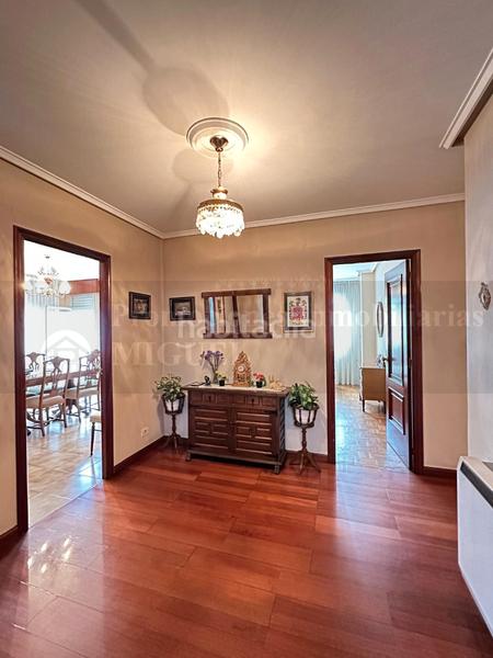 Foto a0bcb466-57ba-4f34-830e-5e655315f57b. Edifici a Verín