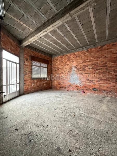 Foto cf89def7-e8ec-40a9-af81-8c8b26c85356. Edifici a Verín