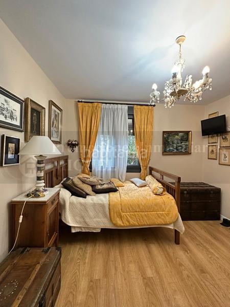 Foto 13ff9e6d-c188-4ec7-9f9c-9f3e3808aa30. Chalet avec cheminée chauffage parking piscine dans Verín