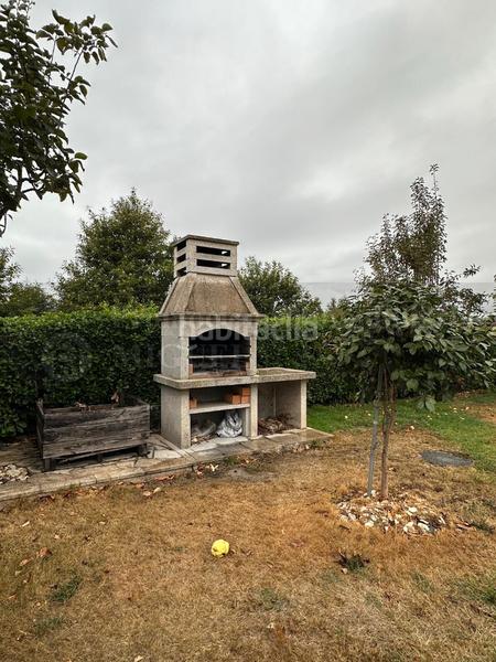 Foto 21dffd73-2905-465d-aec1-45ec9d07088c. Chalet avec cheminée chauffage parking piscine dans Verín