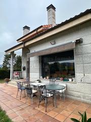 Chalet à Verín. Espectacular vivienda unifamiliar con terreno y piscina