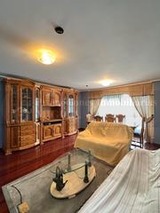 Pis a Verín. ¡oportunidad en pleno centro de verín! 156 m², terraza y amplitu