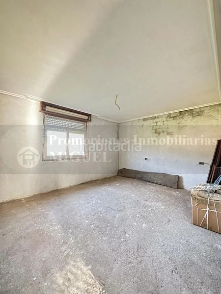 Foto 45b91776-c4f2-49ff-ac4e-9be715ca123c. Casa a Laza