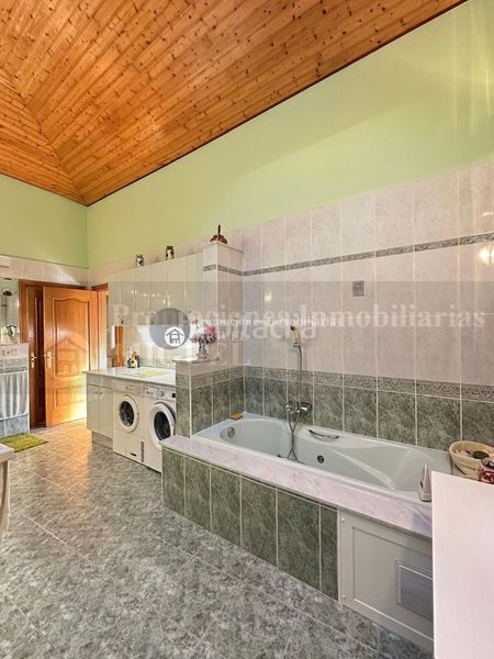 Foto d6c70c9f-4324-473c-919e-fbc065bb9086. Casa a Monterrei