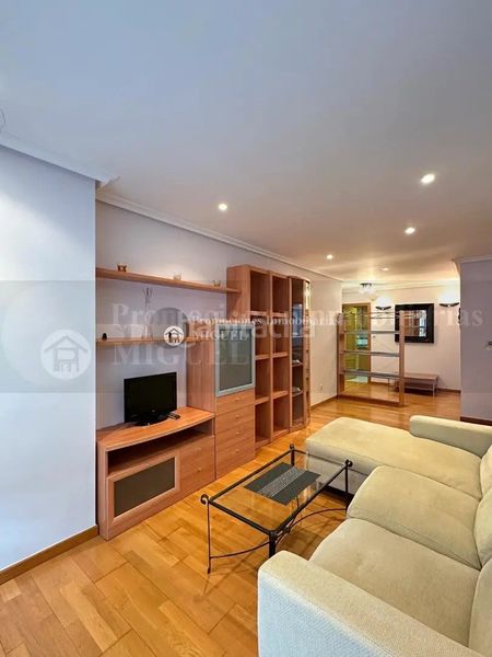 Foto 85b6f26b-b119-4214-8b8a-34254baca785. Apartamento impecable apartamento en Verín