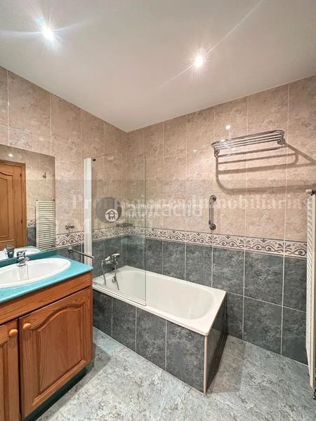 Foto e877cc61-a18d-4c3e-95d2-12c3f8eafc5a. Apartamento impecable apartamento en Verín