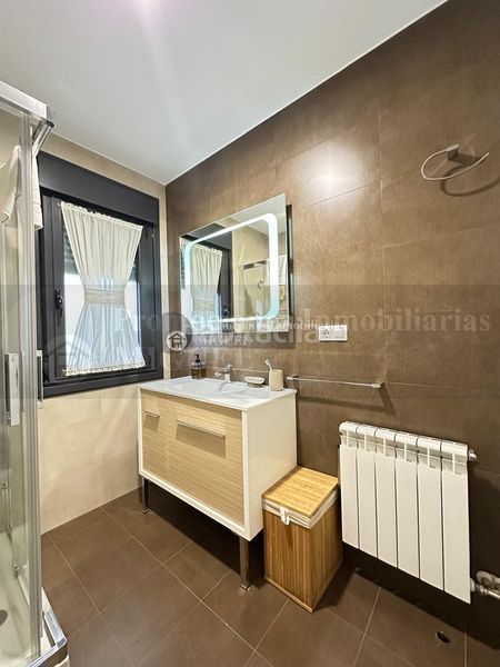 Foto 03285d1b-6c18-4213-ac92-8ffddba1c241. Casa amb calefacció aparcament a Verín
