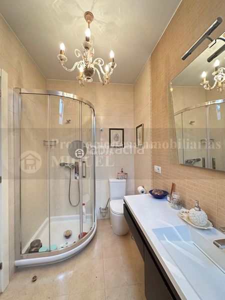 Foto b1bc4297-8d8a-437d-b771-a4a1c5c010da. Casa amb calefacció aparcament a Verín