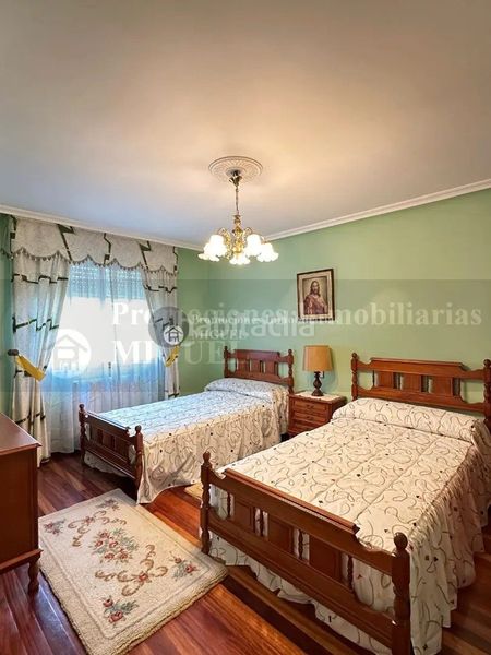 Foto ac982400-4eba-427c-b0c8-4312a00bcc2a. Casa a Monterrei