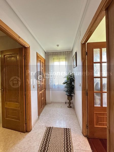 Foto 7c0f9ea9-7069-49ff-b595-e8a5fdcd8ec9. Casa comoda casa pegada a verin en Verín