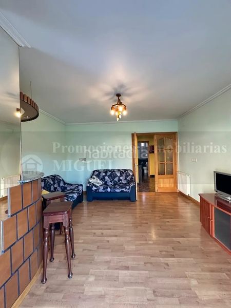 Foto 0a646872-2425-4efa-ba55-fd1197f42c58. Apartament amb calefacció aparcament a Verín