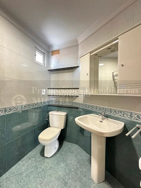 Foto fa2cb8d5-9d38-4944-a6c2-0c0bd63d21f7. Apartament amb calefacció aparcament a Verín