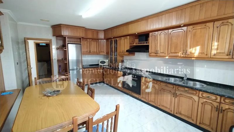 Foto cf3fa504-b3e2-4be8-93f1-b90caa8722a8. Casa a Verín