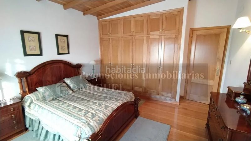 Foto f3184346-8b62-4f55-8e74-e2f2b22afca0. Casa a Verín