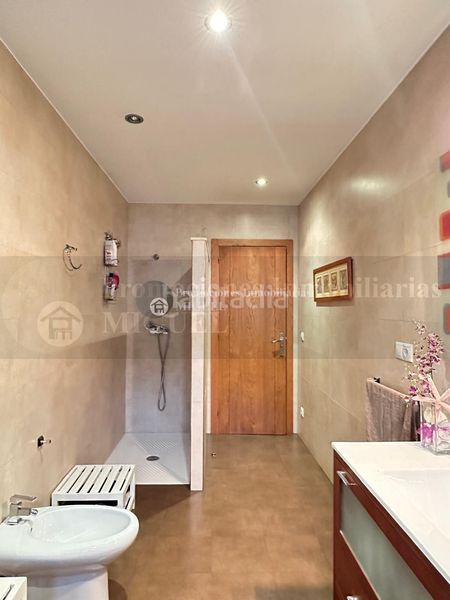 Foto 38d63534-96e9-4615-9f7c-afea4beb8b33. Xalet amb calefacció aparcament a Monterrei