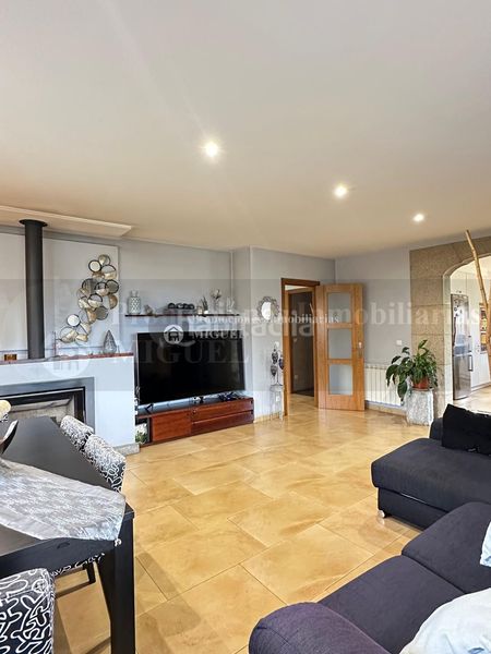 Foto 80d0a807-e0e7-43e2-b9ba-f5bd2d4ad80f. Xalet amb calefacció aparcament a Monterrei