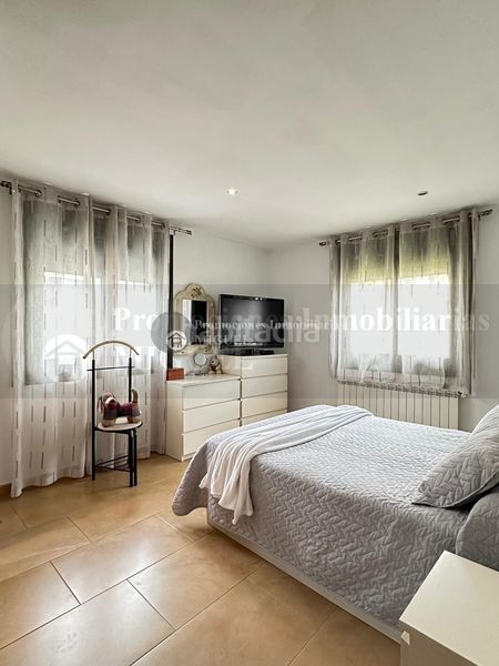 Foto c09dd264-c759-4bc2-898c-f8008812b170. Xalet amb calefacció aparcament a Monterrei