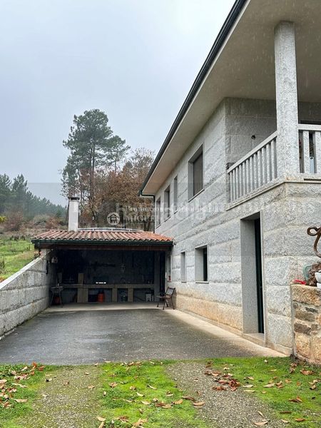 Foto c1e20a1a-379f-4516-8534-a8d1f269e73b. Xalet amb calefacció aparcament a Monterrei