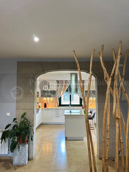 Foto e502d2a4-e245-4cda-90a9-508c2e5f4f0d. Xalet amb calefacció aparcament a Monterrei