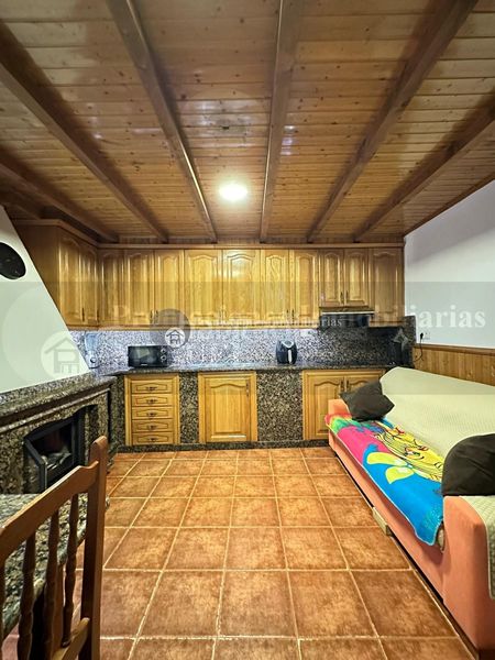 Foto 078fcafb-e226-46e3-a6ce-3310556ca4e2. Casa amb aparcament a Verín