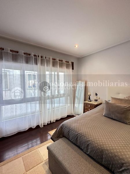 Foto 1cbbbe81-0f1d-498d-91c4-8ed9070f07ab. Casa amb aparcament a Verín