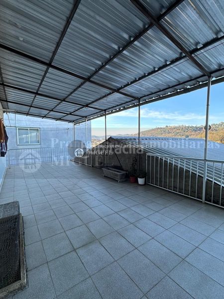 Foto 1dd5af14-dd56-4e62-992e-84886a69e87f. Casa amb aparcament a Verín