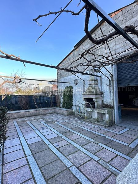 Foto 4d852f74-649b-4dd6-8330-c8baa11da947. Casa amb aparcament a Verín