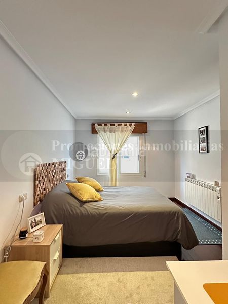 Foto faf4ca79-8729-44e2-bb5d-fdf9137aa739. Casa amb aparcament a Verín