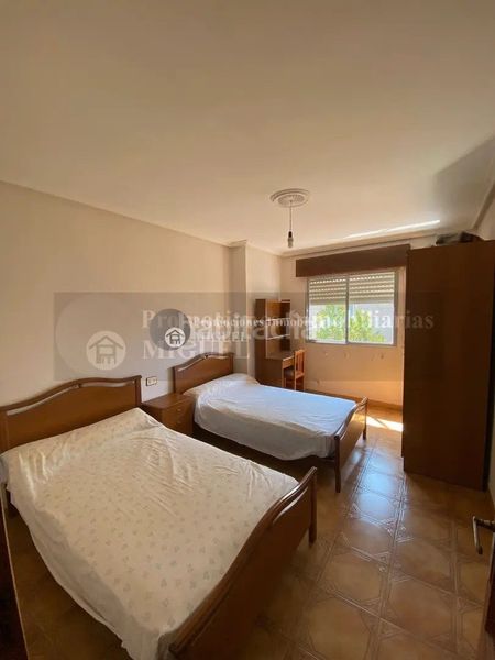 Foto 15be4a8e-61ea-415f-bcd6-d1ac834b811a. Casa amb aparcament a Verín