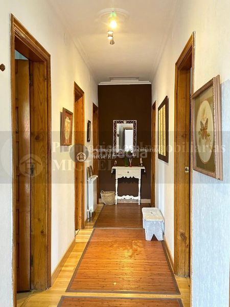 Foto 4f4e27da-2783-462b-bfb3-0f4ade695eed. Casa a Verín