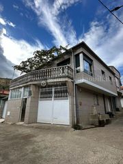 Maison à Verín. Bonita casa con jardín