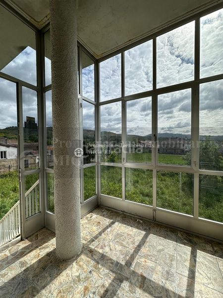 Foto 1d015c73-e8b3-40ee-b0fc-8bfec5152019. Xalet a Verín