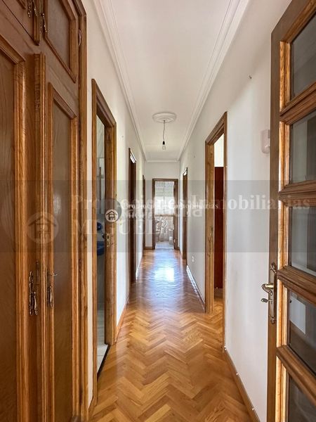 Foto e9f68103-9c32-4e36-845c-f67ad1cc62d1. Xalet a Verín
