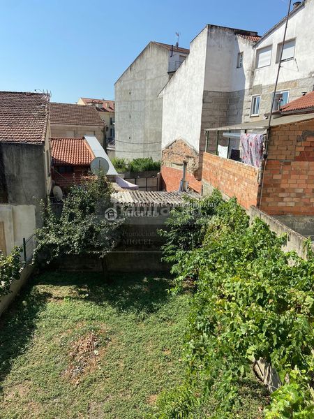 Foto 30876928-13a3-4602-8828-66c51d066fbf. Casa aparellada a Verín