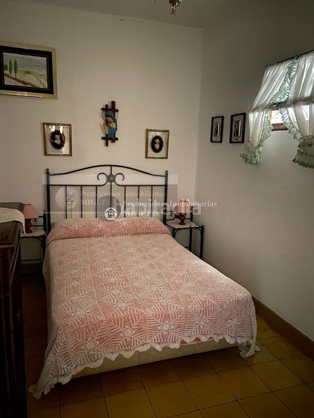 Foto 31600ab1-8170-4471-a0e9-d32a80d4c300. Casa aparellada a Verín