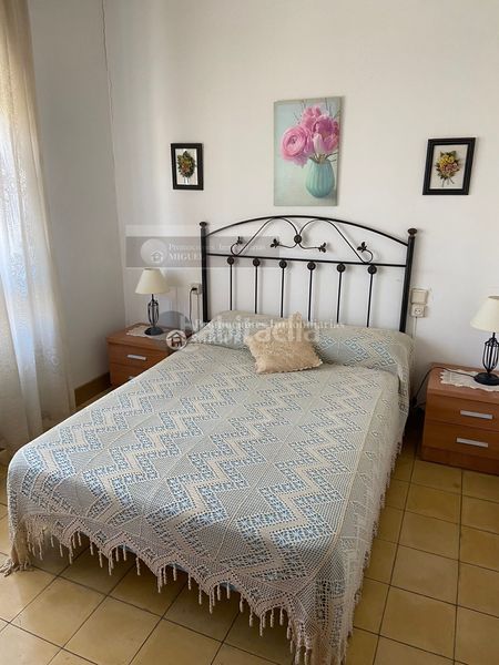 Foto d147d086-00d6-48b6-b279-1a10960e1ee0. Casa aparellada a Verín