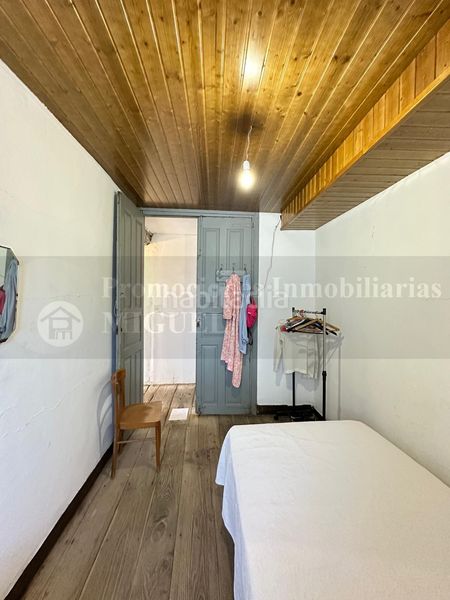 Foto 2a2c193d-0dbe-41ab-969c-21b2782b647b. Casa a Laza