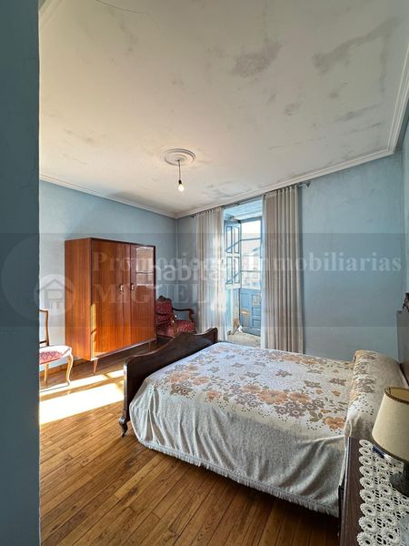 Foto 820b7b47-f4c1-4dcc-8071-b0f5771118b6. Casa a Laza