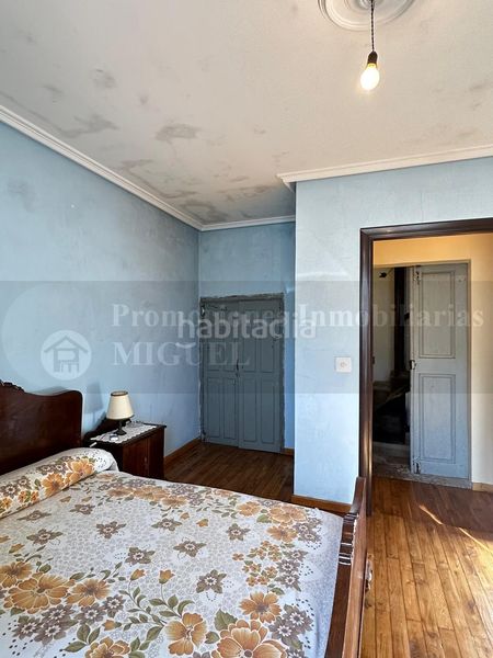 Foto a814e63f-cb0d-49d3-ae69-5b2d511a878e. Casa a Laza