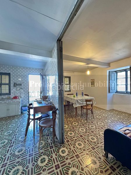 Foto c7b17f06-f7cf-433d-a3d8-e60b18aa970b. Casa a Laza