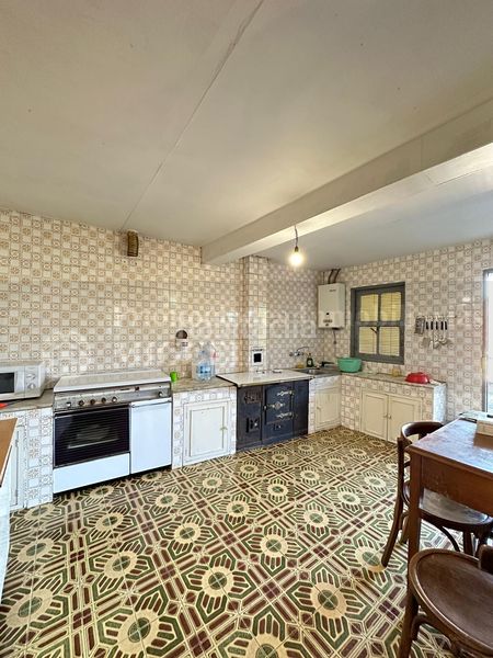 Foto f3275db6-d145-4799-8ee2-3b6232b4fdae. Casa a Laza